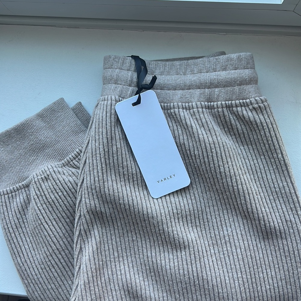 Varley Chaucer pants NWT